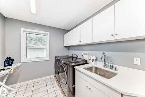 946 Wallbridge Place, Edmonton, AB - Indoor Photo Showing Laundry Room