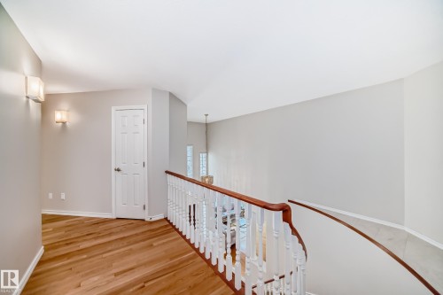 946 Wallbridge Place, Edmonton, AB - Indoor Photo Showing Other Room
