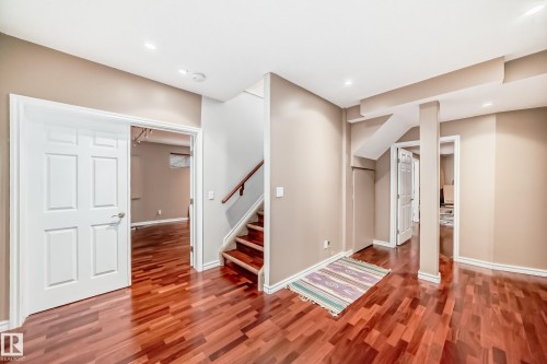 946 Wallbridge Place, Edmonton, AB - Indoor