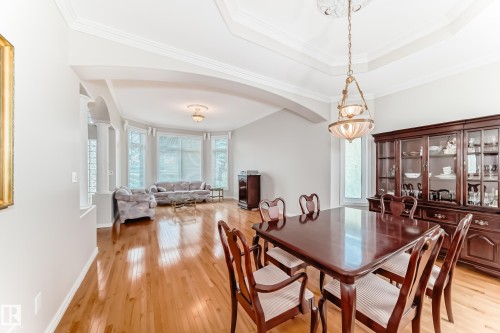 946 Wallbridge Place, Edmonton, AB - Indoor Photo Showing Dining Room
