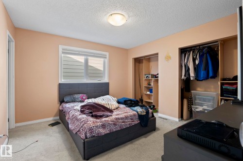 4828 17 Ave, Edmonton, AB - Indoor Photo Showing Bedroom