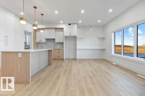 230 Linden Loop, Leduc, AB - Indoor Photo Showing Kitchen With Upgraded Kitchen