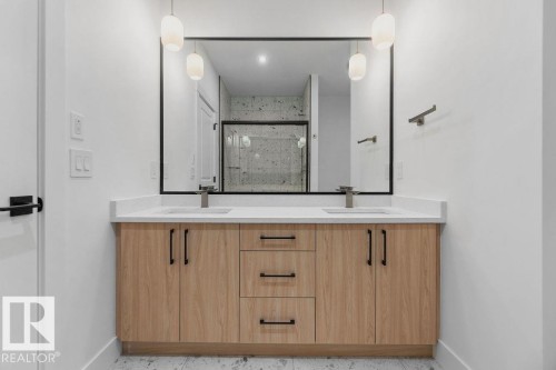 230 Linden Loop, Leduc, AB - Indoor Photo Showing Bathroom