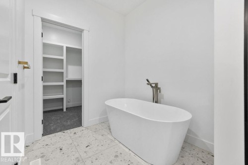 230 Linden Loop, Leduc, AB - Indoor Photo Showing Bathroom