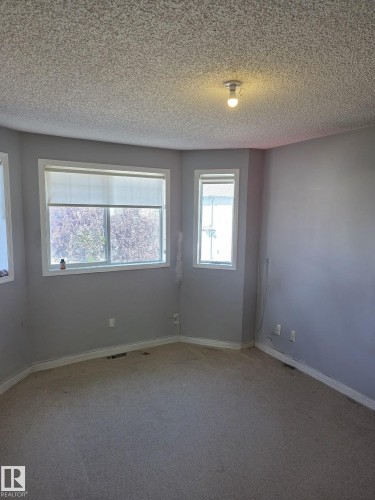11 6304 Sandin Way, Edmonton, AB - Indoor Photo Showing Other Room