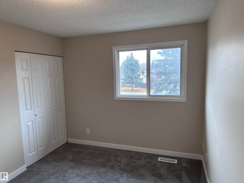 3313 138 Avenue, Edmonton, AB - Indoor Photo Showing Other Room