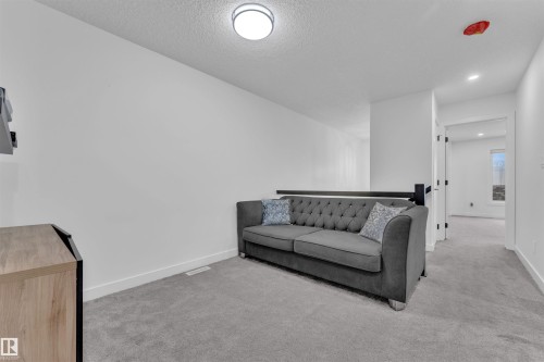 217 Charlesworth Drive, Edmonton, AB - Indoor