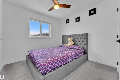217 Charlesworth Drive, Edmonton, AB - Indoor Photo Showing Bedroom