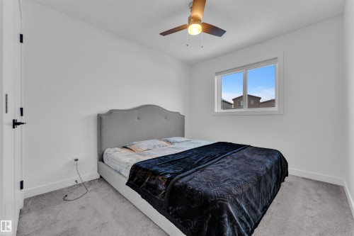 217 Charlesworth Drive, Edmonton, AB - Indoor Photo Showing Bedroom