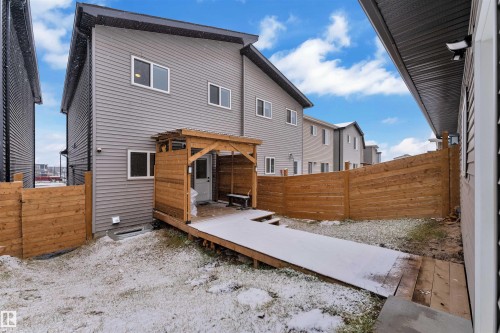 217 Charlesworth Drive, Edmonton, AB - Outdoor With Exterior