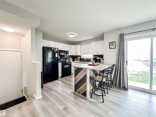 26 10909 106 Street, Edmonton, AB - Indoor