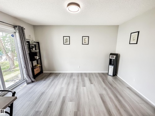 26 10909 106 Street, Edmonton, AB - Indoor Photo Showing Other Room