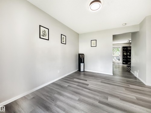 26 10909 106 Street, Edmonton, AB - Indoor Photo Showing Other Room