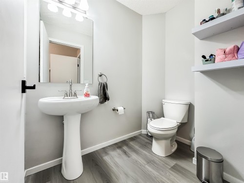 26 10909 106 Street, Edmonton, AB - Indoor Photo Showing Bathroom