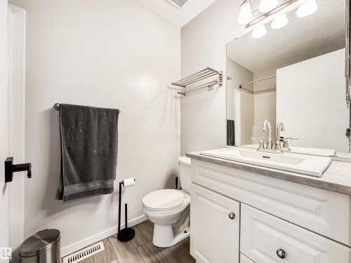 26 10909 106 Street, Edmonton, AB - Indoor Photo Showing Bathroom