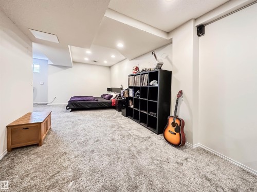 26 10909 106 Street, Edmonton, AB - Indoor