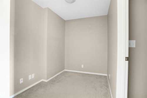 216 3315 James Mowatt Trail, Edmonton, AB - Indoor Photo Showing Other Room