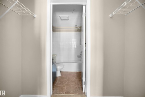 216 3315 James Mowatt Trail, Edmonton, AB - Indoor Photo Showing Bathroom