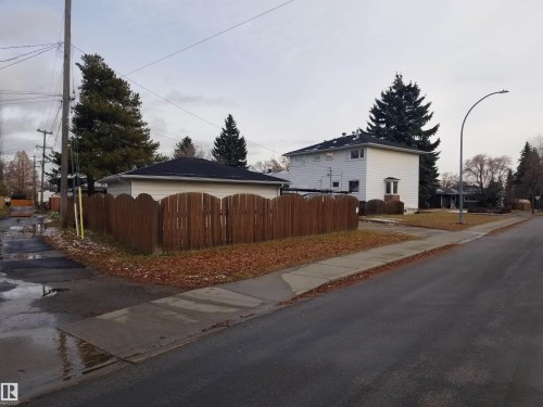 7524 95 Avenue, Edmonton, AB - Outdoor