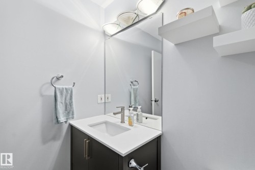 408 10511 19 Avenue, Edmonton, AB - Indoor Photo Showing Bathroom