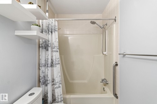 408 10511 19 Avenue, Edmonton, AB - Indoor Photo Showing Bathroom