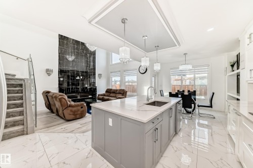 5518 30 Avenue, Beaumont, AB - Indoor Photo Showing Kitchen With Upgraded Kitchen