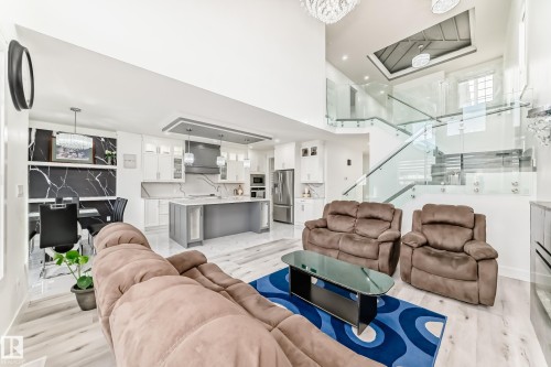 5518 30 Avenue, Beaumont, AB - Indoor Photo Showing Living Room