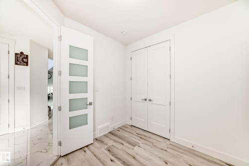 5518 30 Avenue, Beaumont, AB - Indoor Photo Showing Other Room