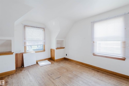 10827 111 Street, Edmonton, AB - Indoor Photo Showing Other Room