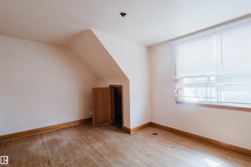 10827 111 Street, Edmonton, AB - Indoor Photo Showing Other Room