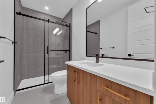6 Westwyck Link, Spruce Grove, AB - Indoor Photo Showing Bathroom