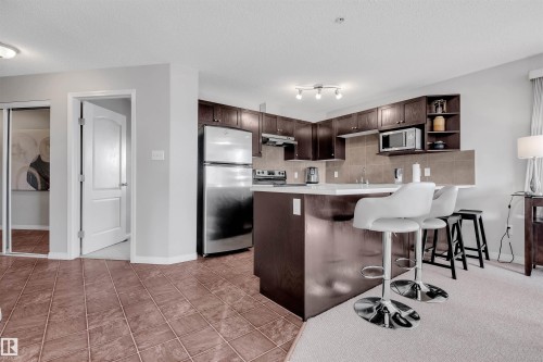 2115 9357 Simpson Drive, Edmonton, AB - Indoor Photo Showing Kitchen