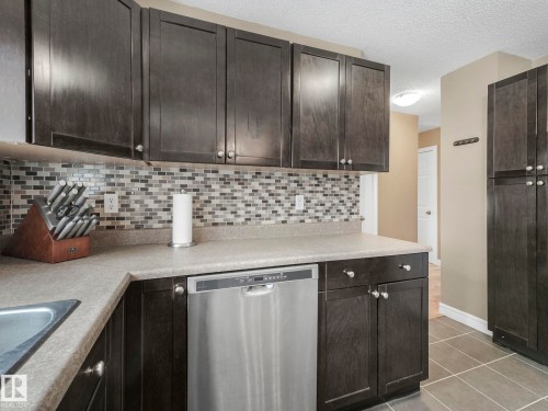 4927 52 Avenue, Bon Accord, AB - Indoor Photo Showing Kitchen