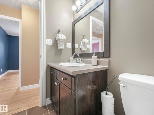 4927 52 Avenue, Bon Accord, AB - Indoor Photo Showing Bathroom