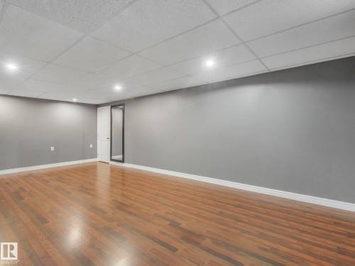 4927 52 Avenue, Bon Accord, AB - Indoor