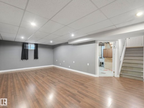 4927 52 Avenue, Bon Accord, AB - Indoor