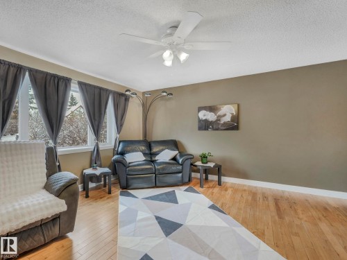 4927 52 Avenue, Bon Accord, AB - Indoor Photo Showing Other Room