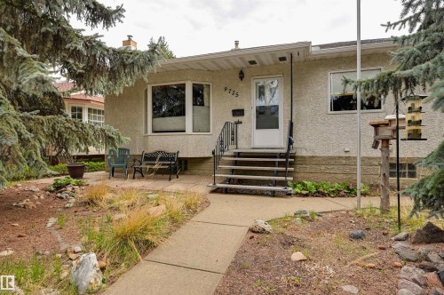 9725 143 Street, Edmonton, AB - Outdoor