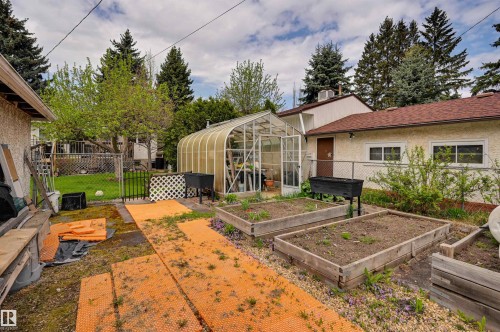 9725 143 Street, Edmonton, AB - Outdoor