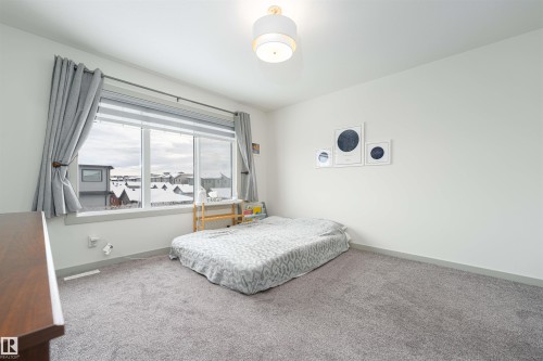 2330 Kelly Circle, Edmonton, AB - Indoor Photo Showing Bedroom