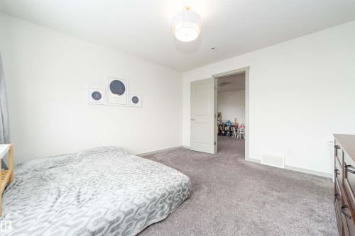 2330 Kelly Circle, Edmonton, AB - Indoor Photo Showing Bedroom