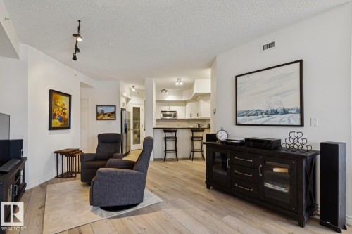507 10108 125 Street, Edmonton, AB - Indoor