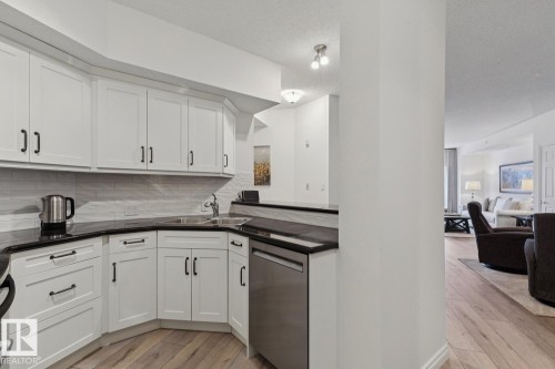 507 10108 125 Street, Edmonton, AB - Indoor Photo Showing Kitchen