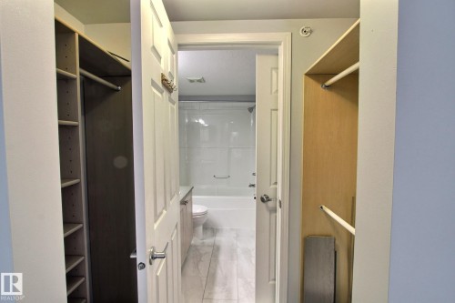 416 616 Mcallister Loop, Edmonton, AB - Indoor Photo Showing Bathroom