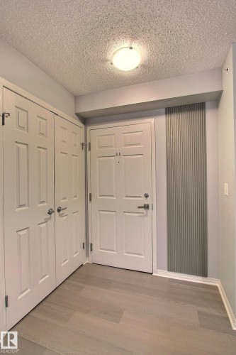 416 616 Mcallister Loop, Edmonton, AB - Indoor Photo Showing Other Room