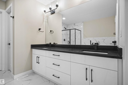 3910 41 Avenue, Beaumont, AB - Indoor Photo Showing Bathroom