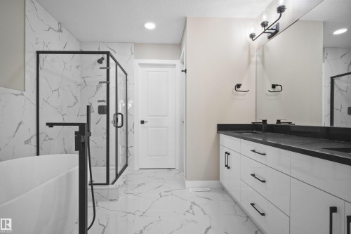 3910 41 Avenue, Beaumont, AB - Indoor Photo Showing Bathroom