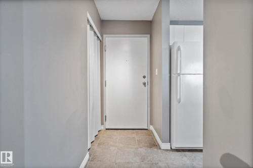 304 2508 50 Street, Edmonton, AB - Indoor Photo Showing Other Room