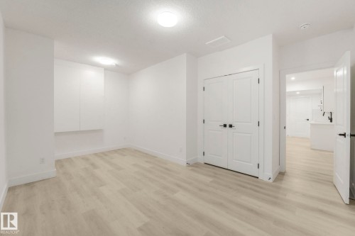 3518 42 Ave Avenue, Beaumont, AB - Indoor Photo Showing Other Room