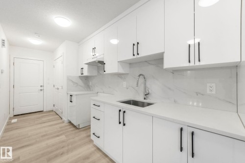 3518 42 Ave Avenue, Beaumont, AB - Indoor Photo Showing Kitchen